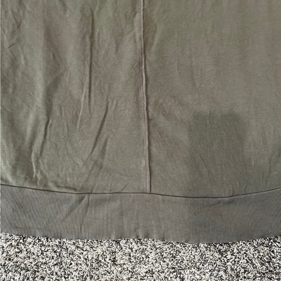 MODODOC Crewneck Sweatshirt Long Sleeve Top Center Seam Olive Green Women’s XL - Picture 8 of 9